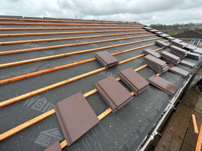 Tile roofer near Oxfordshire, Surrey & Berkshire